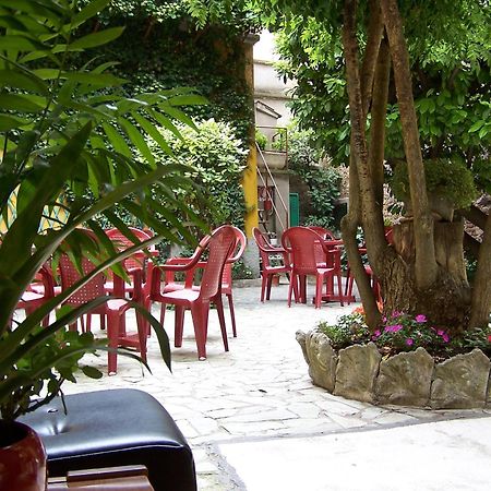 Albergo Corona سالسوماجّوري تيرمي المظهر الخارجي الصورة