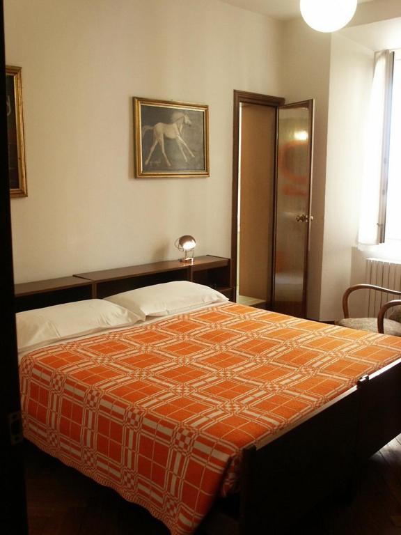 Albergo Corona سالسوماجّوري تيرمي الغرفة الصورة